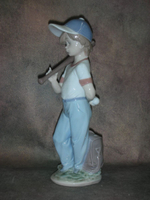 Статуэтка. Фарфор. Мальчик-бейсболист. Lladro. Испания