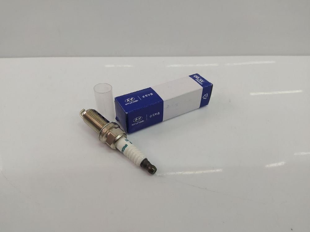 Свеча зажигания (IRIDIUM) HYUNDAI/KIA 1884511160 (1шт.)