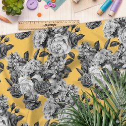 Ткань флис черно-белые розы