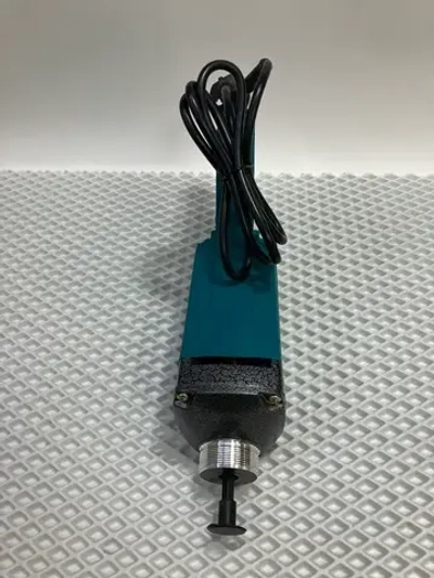 Глубинный вибратор для бетона Makita