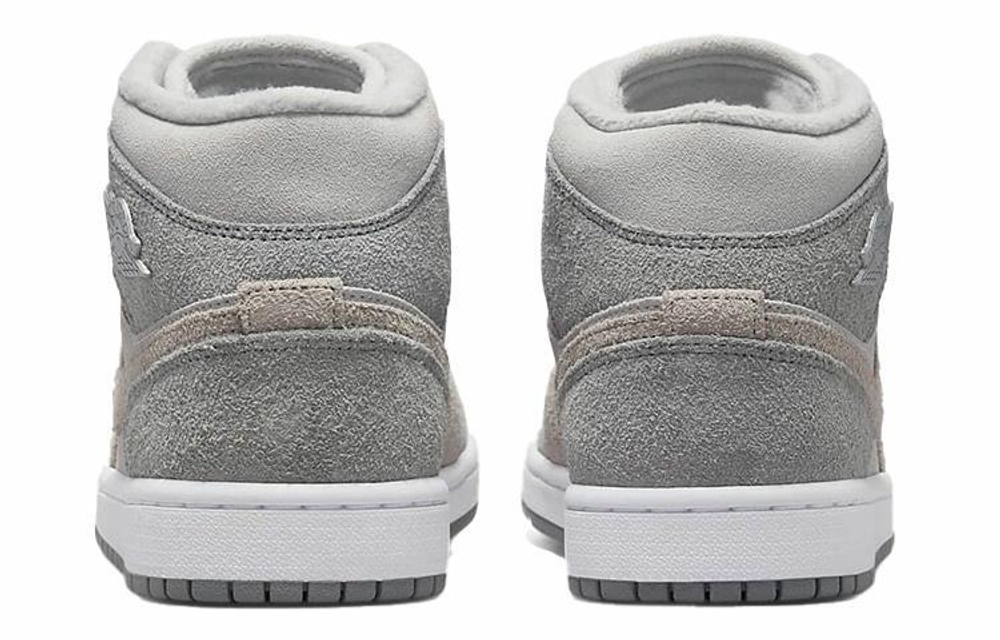 Кроссовки Jordan Air Jordan 1 Mid Se (Женская размерная сетка)