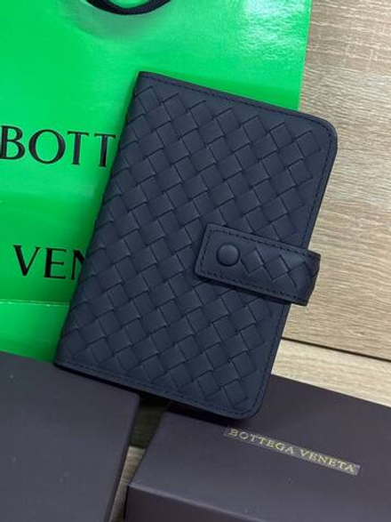 Визитница Bottega Veneta