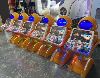 Детский игровой автомат «Робогонка»