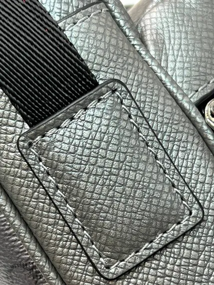 Сумка-мессенджер Louis Vuitton Outdoor серебряный