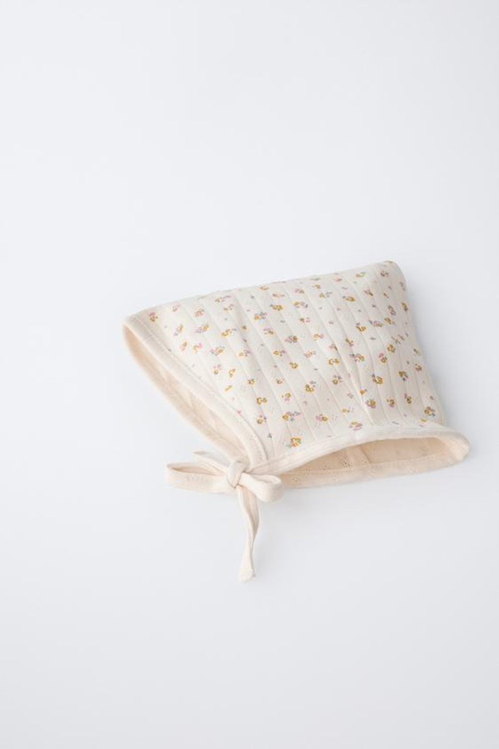 ZARA НАБОР ЧЕПЧИК И БАНДАНА ЦВЕТЫ, ЭКРЮ