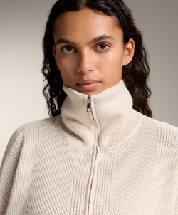 Oysho Вязаная толстовка с отложным воротником, экрю