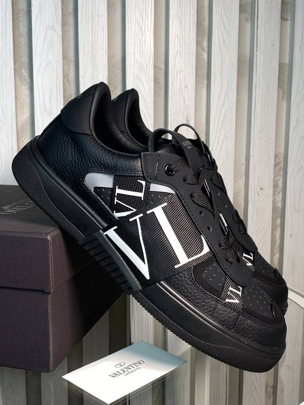 Кеды Valentino