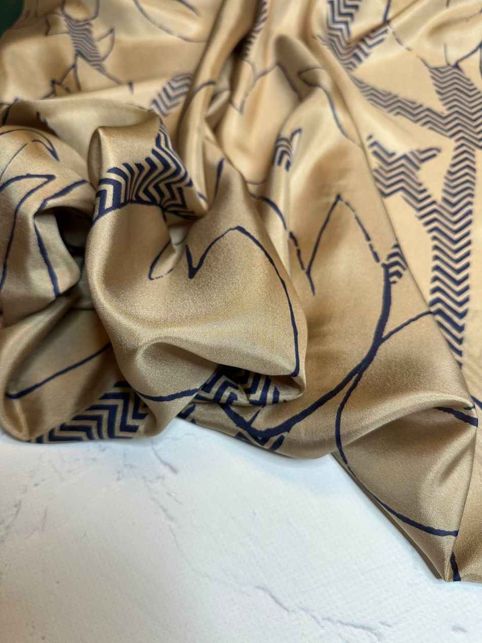 Плательно-блузочный атласный шелк (Max Mara, 100%шелк, Карамельно-бежевый фон/крупные контурные тюльпаны, 138)