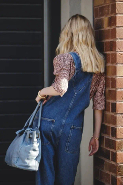 Комбинезон джинсовый