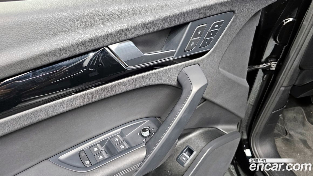 Audi Q5 (FY) 45 TFSI Quattro Premium (06.2021)