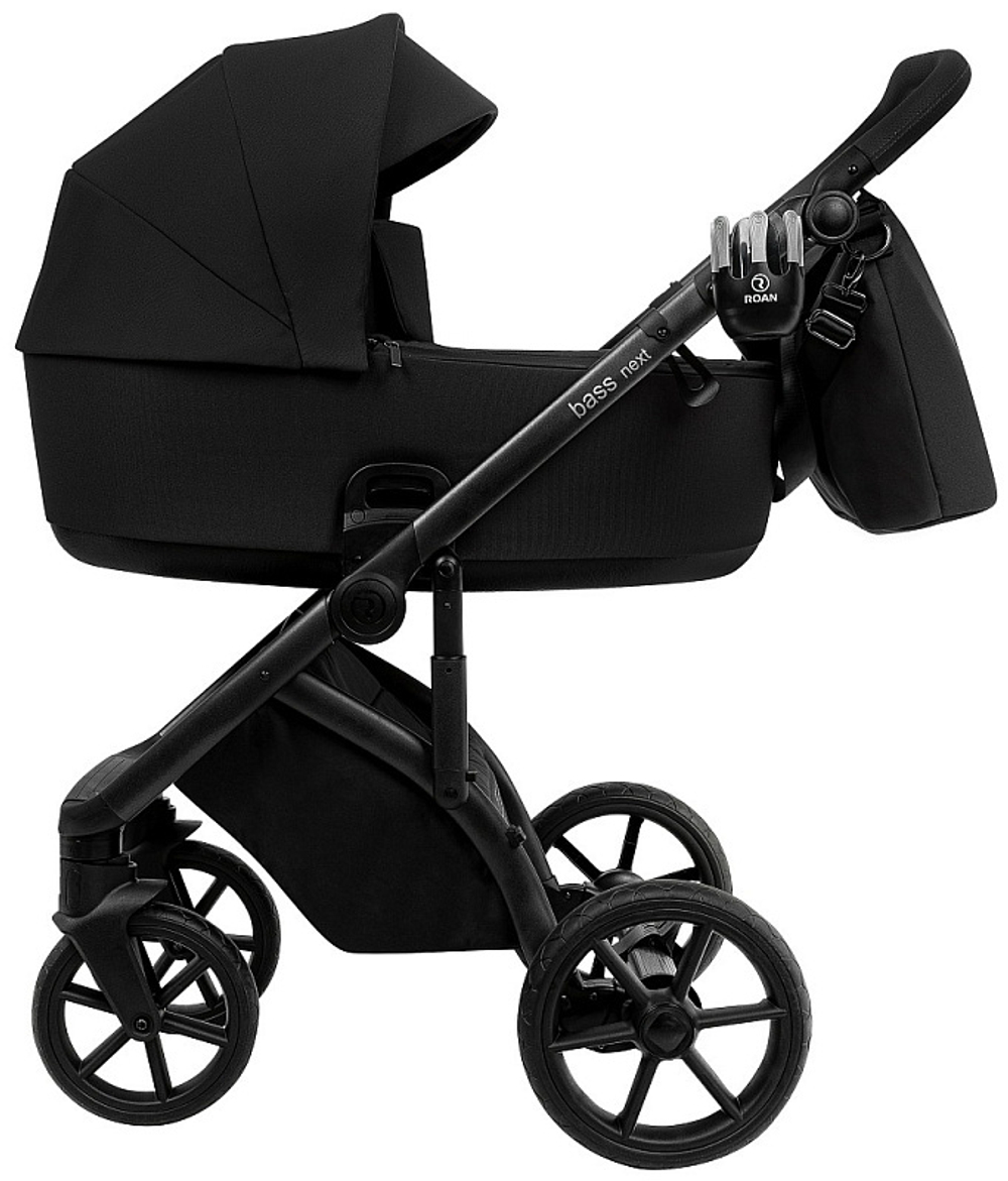 Детская коляска Roan Bass Next 2.0 3 в 1 с автокреслом Tutis Elo Lux EduSky Black BSN/40/2 Caviar Black/Black/руч.Black