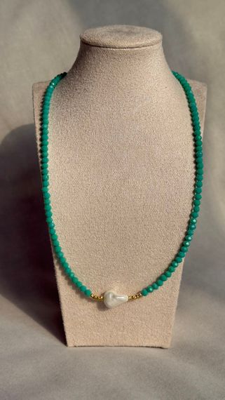Boyunbağı / Колье / Necklace Sadə kristal muncuqdan hazırlanmış boyunbağı 6