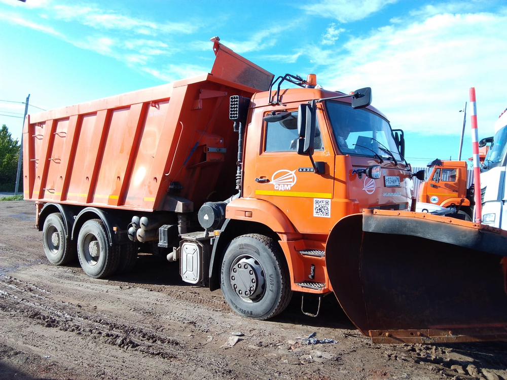 СмолМаш СДК* на шасси КамАЗ 6520 6x4 КДМ СДК-6520( Дизель, 8,9л. 390лс)