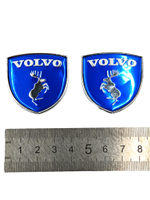 Наклейки Volvo Щит металлические синие объемные (шильдик Вольво щит, 3,8х3,8 см). 2 шт в комплекте. Синие с лого