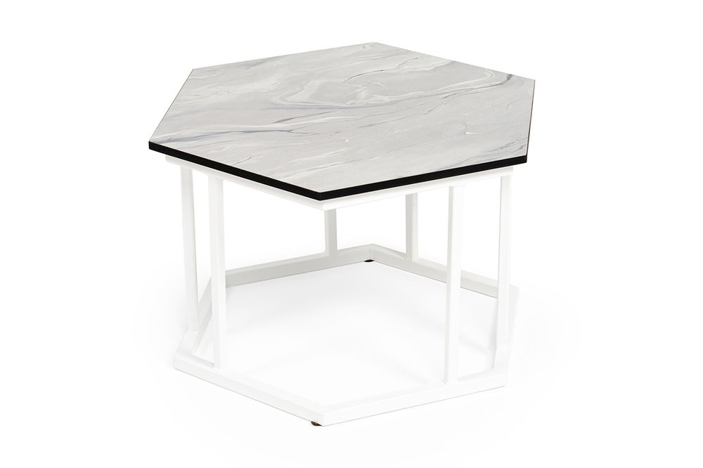 "Женева" интерьерный стол из HPL шестиугольный, D50, H35, цвет "мрамор пепел", каркас из стали белый муар