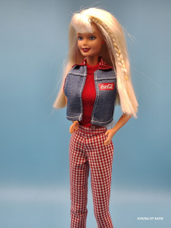 Кукла Барби из специальной серии Coca-Cola Picnic Barbie 1997 года
