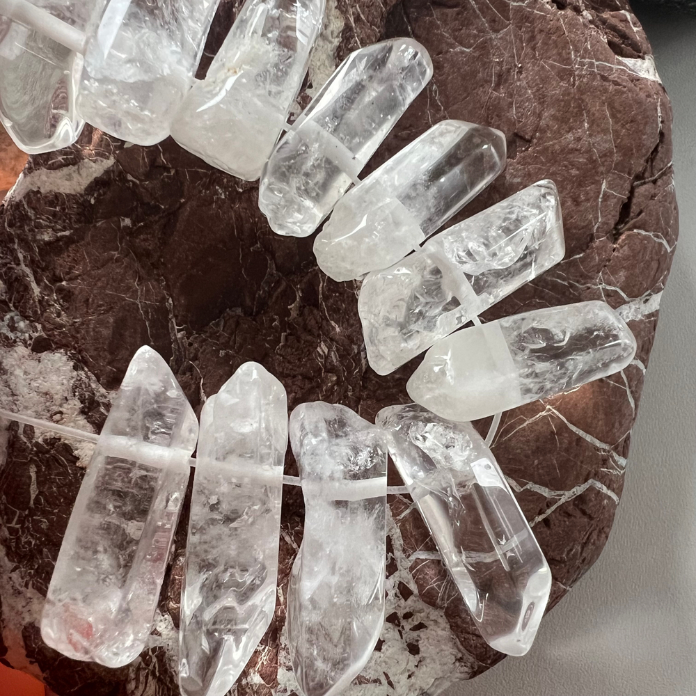 Горный хрусталь. Камни для изделий на заказ. Цена зависит от вида заказанного изделия