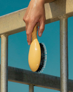 La Bonne Brosse Массажная расческа для волос N 03 Essential Sensitive Scalp Brush - Creamy White