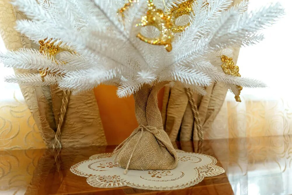 Ель искусственная Царь елка Адель белая 60 см