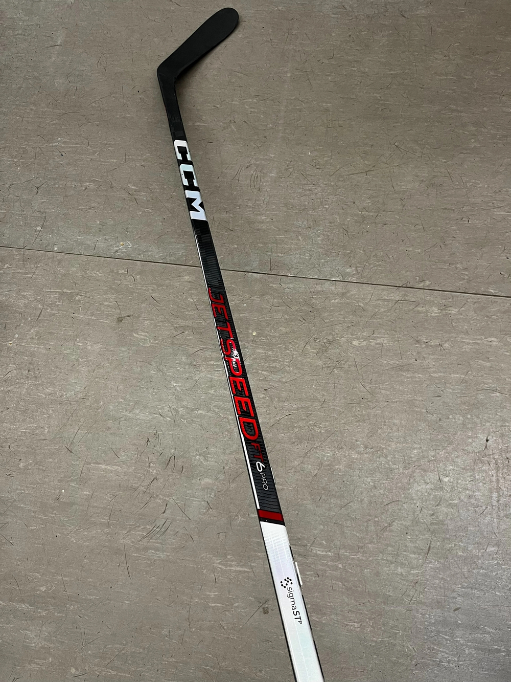CCM JETSPEED FT6 PRO INT 55 FLEX P28 - RIGHT