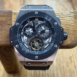Часы Hublot