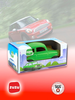 Машинка Маленький автомобиль. Машинки для мальчиков с раннего возраста.