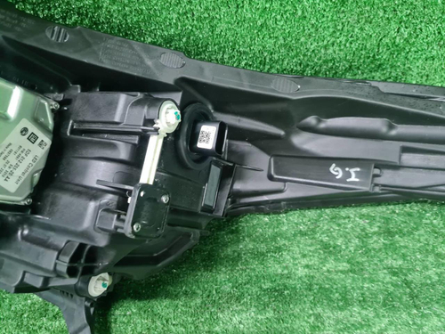 Фара левая Cadillac XT5 (2016-н.в.) LED