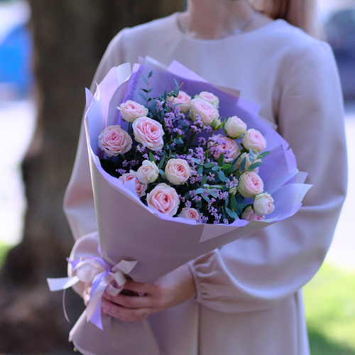 Купить Букет кустовых пионовидных роз Grandmas Finest Katy #584