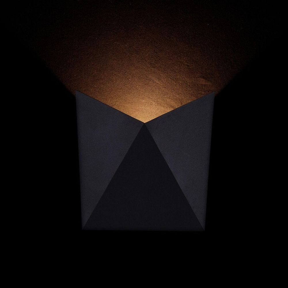 Накладной светильник Maytoni Beekman O802WL-L7B