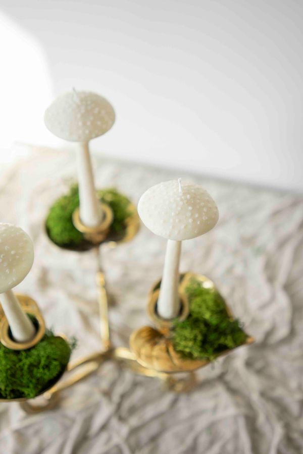 Свеча Мухомор Молодой Белый (Дымчатый уд) - фото 1