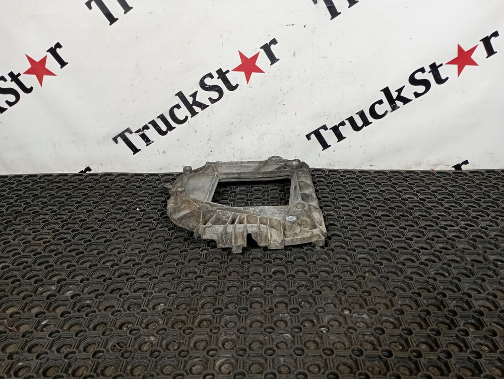 Кронштейн эбу двигателя