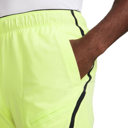 Мужские теннисные шорты Nike Court Dri-Fit Advantage 7" Tennis Short - light lemon twist/black/black