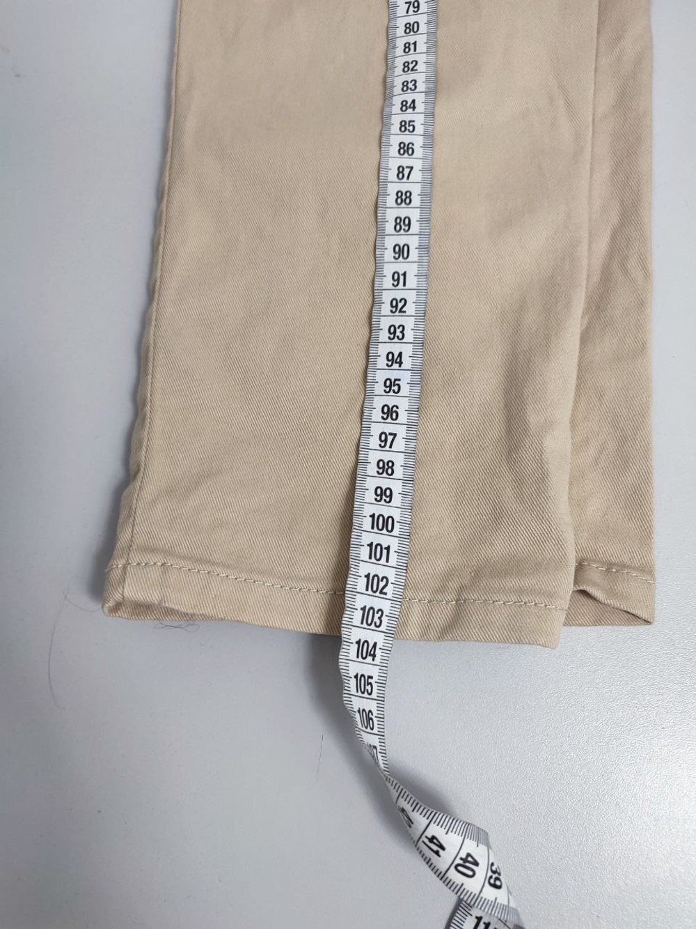 Джинсы H&M бежевые 42-44 размер