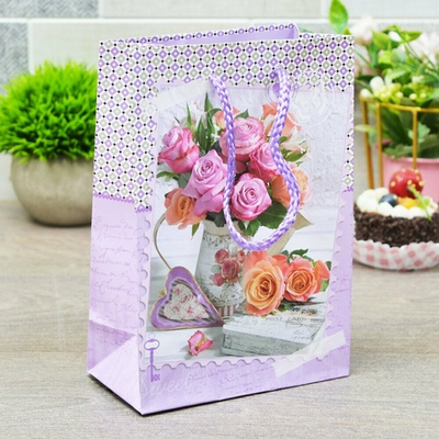 Пакет бумажный 14*20*7см с ручками матовый "Цветы" микс