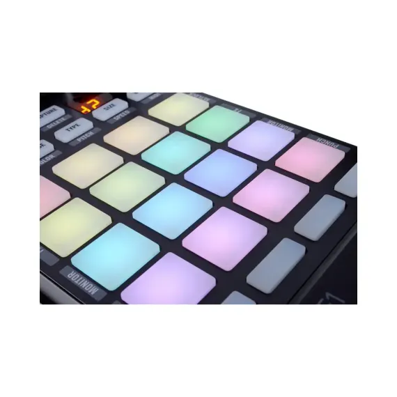 Native Instruments Traktor Kontrol F1