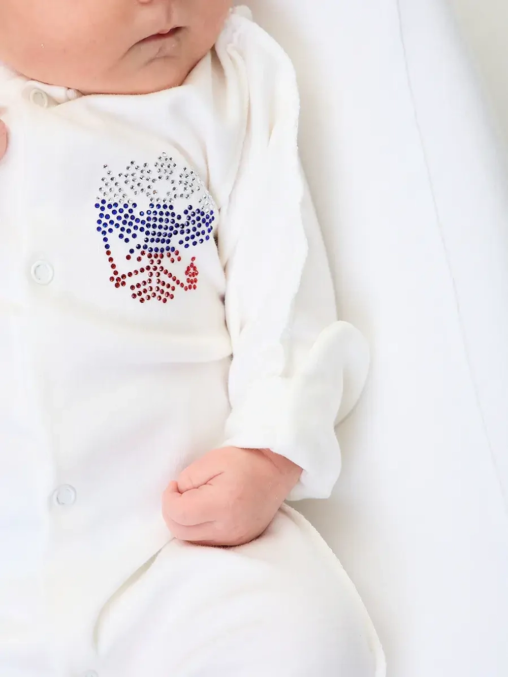 Комбинезон для новорожденного на выписку