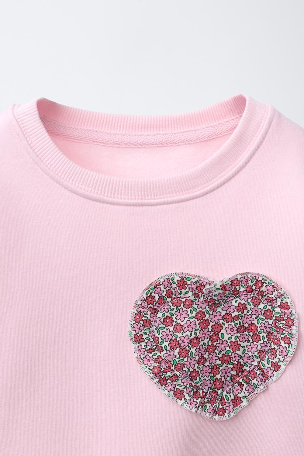 ZARA КОМПЛЕКТ: ТОЛСТОВКА И РАСКЛЕШЕННЫЕ ЛЕГИНСЫ С ПРИНТОМ, СВЕТЛО-СИРЕНЕВЫЙ