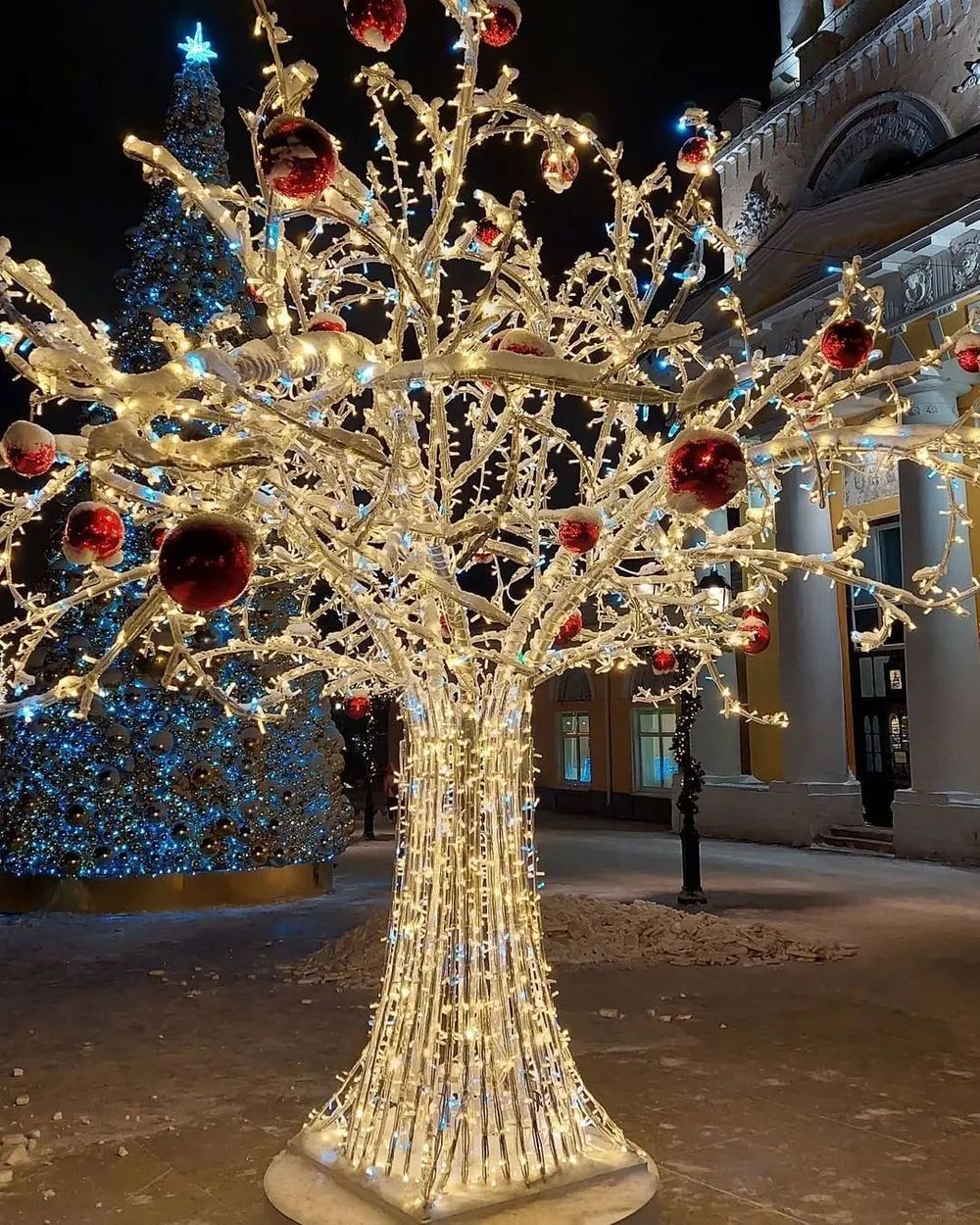 Светодиодное Дерево