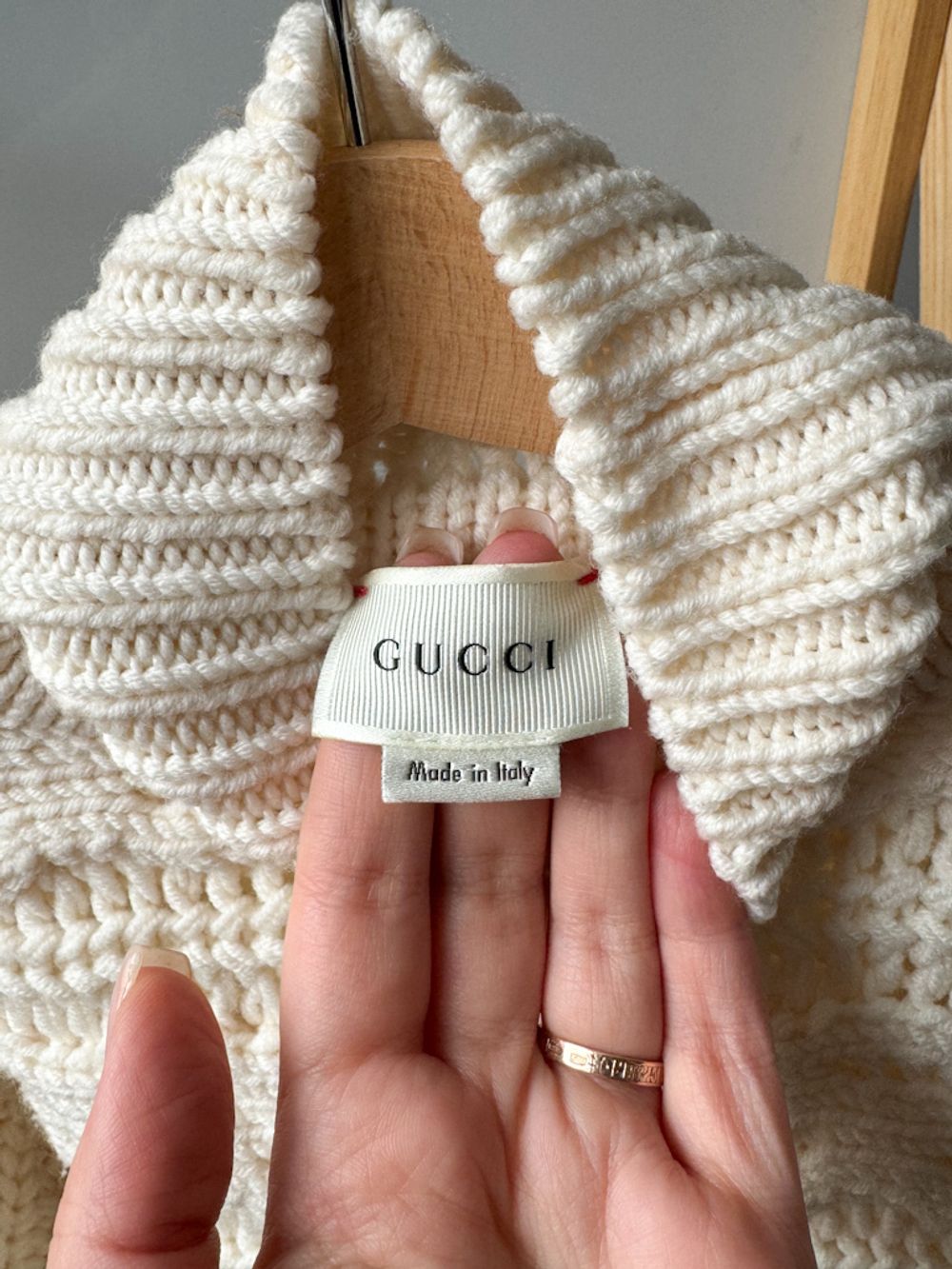 Шерстяной свитер Gucci, 110