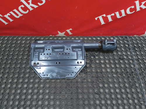 Кронштейн крыла заднего левый 2021г