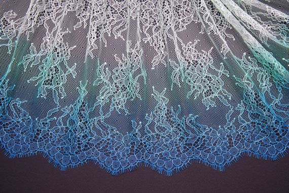 01-57 Кружево шантильи 23 см, ментол/синий