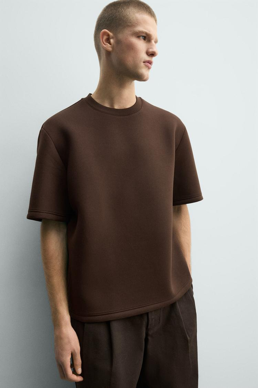 ZARA ТОЛСТОВКА СВОБОДНОГО КРОЯ ИЗ ВЫСОКОТЕХНОЛОГИЧНОЙ ТКАНИ, ТЕМНО-КОРИЧНЕВЫЙ