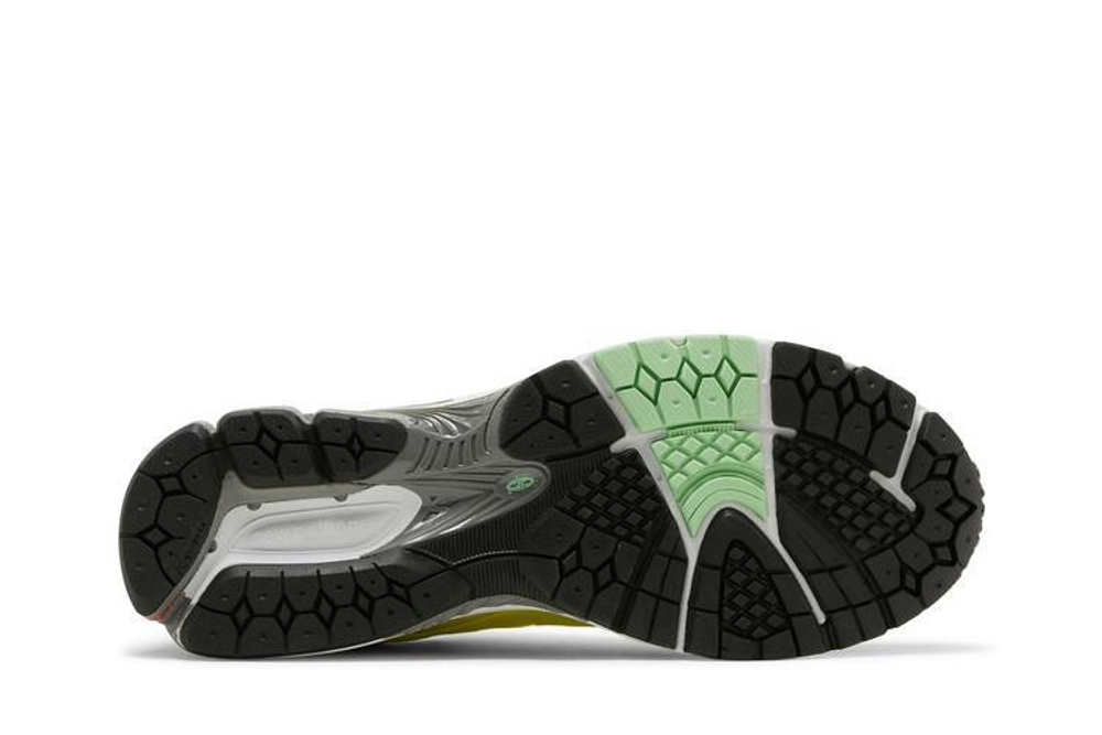 Кроссовки New Balance Nb 2002R