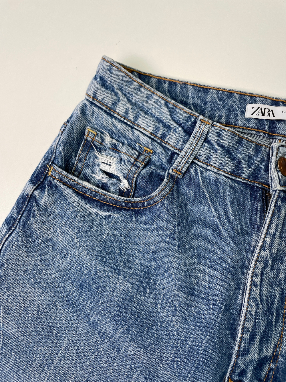 Джинсы Zara