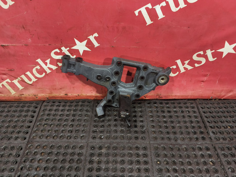 Кронштейн рессоры передней левый 2021г.