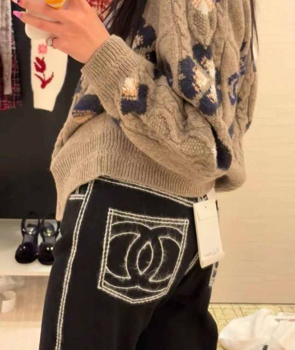Джинсы CHANEL