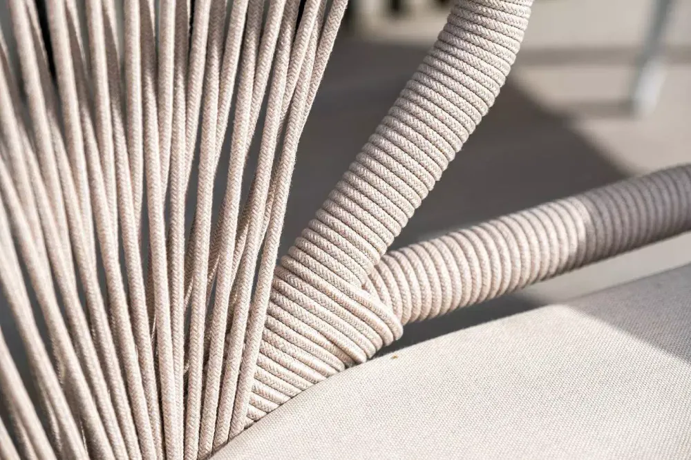 "Милан" стул плетеный из роупа, каркас алюминий белый шагрень, роуп бежевый круглый, ткань бежевая