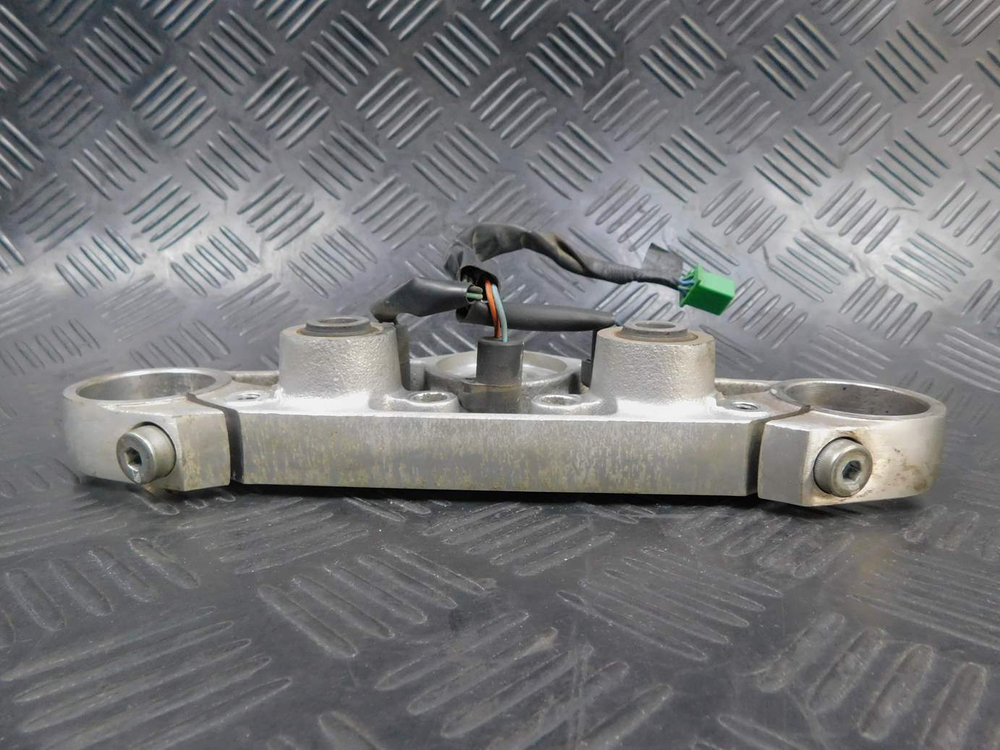 Траверса верхняя Honda Shadow 400 NC34 052587