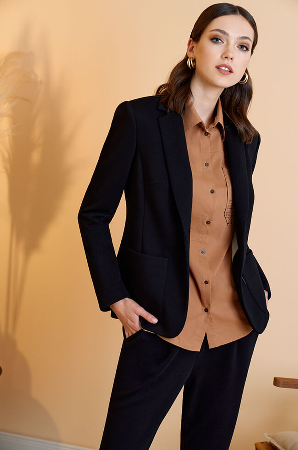 1786 Жакет женский (черный)