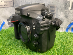 Nikon D800 (10.685 кадров)